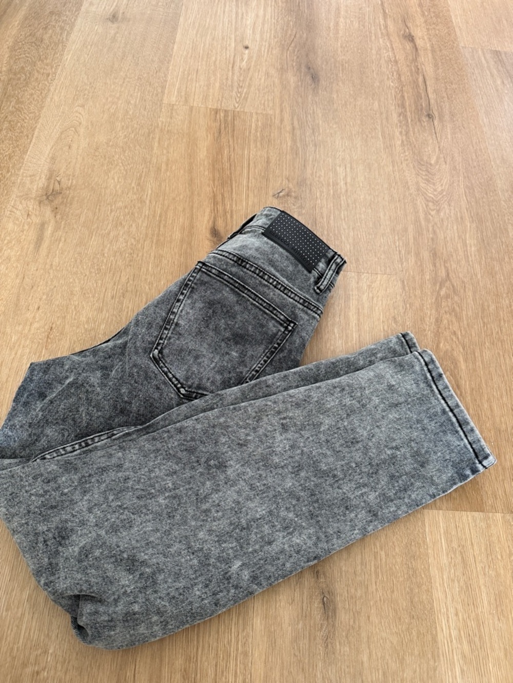 Rebecca Minkoff Lucy High
Waist Straight Leg Ankle Jeans - Picture 5 of 5